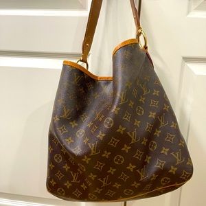LV delightful - authentic